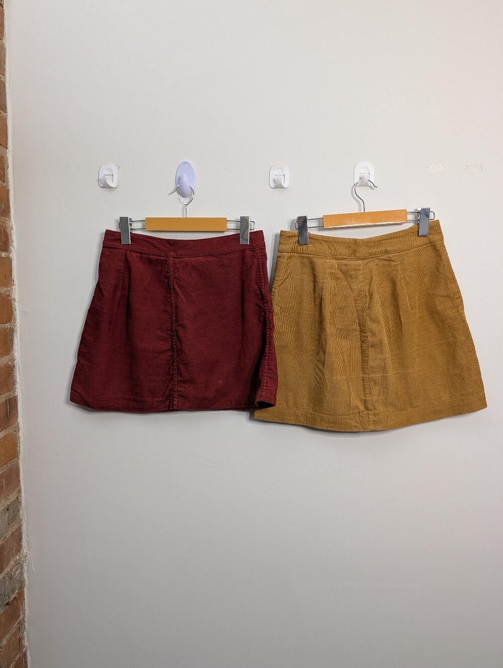 Aritzia Wilfred Corduroy Skirt Bundle Size 4 - Picture 2 of 6